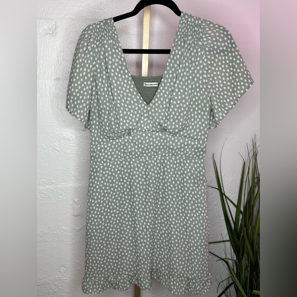 Abercrombie & Fitch | Flutter Sleeve Smocked Mini Dress - Picture 4 of 9